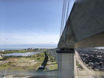 新湊大橋からの風景
