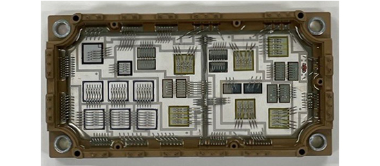Photo 2: Power module test vehicle using Mitsui Kinzoku's